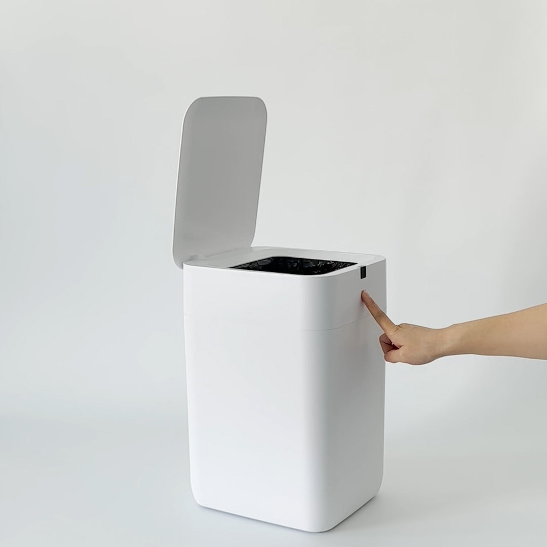 Self sealing smart trash can Motion sensor trash can AirdeerTech